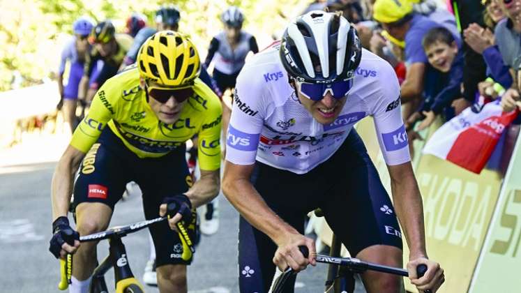 Tadej Pogacar (UAE), adelante y Jonas Vingegaard (Jumbo Visma) son los grandes protagonistas del Tour de Francia 2023. 