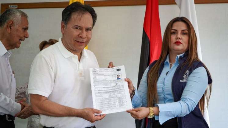 William Villamizar se inscribió como candidato a la Gobernación de Norte de Santander./Foto cortesía