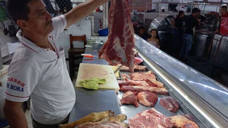 Para los expendedores la medida no aseguraría bajar el precio de la carne al consumidor/Foto Orlando Carvajal/La Opinión
