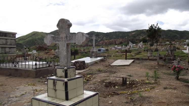 En el cementerio central de Ocaña se encuentra enterrado el tesoro del sacerdote Alejo María Buzeta y en torno a ese episodio se han tejido narraciones fantásticas.