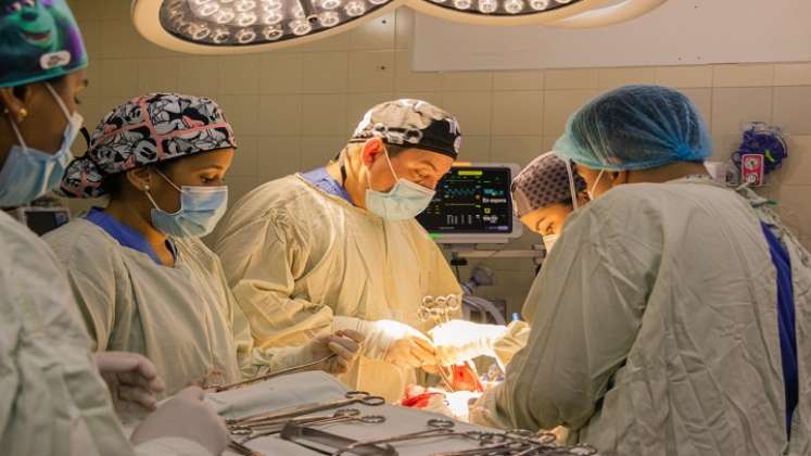 A manera de prevención, el hospital regional Emiro Quintero Cañizares ordenó el uso obligatorio de tapabocas.