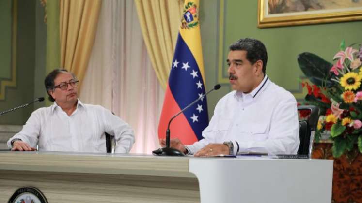 Gustavo Petro y Nicolás Maduro en el Palacio de Miraflores, en Venezuela