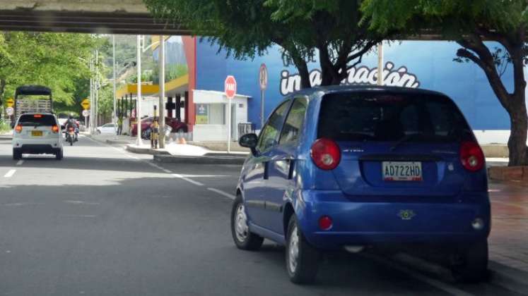 Quien quiera pedir la cancelación del registro de carro venezolano lo puede hacer/Foto archivo