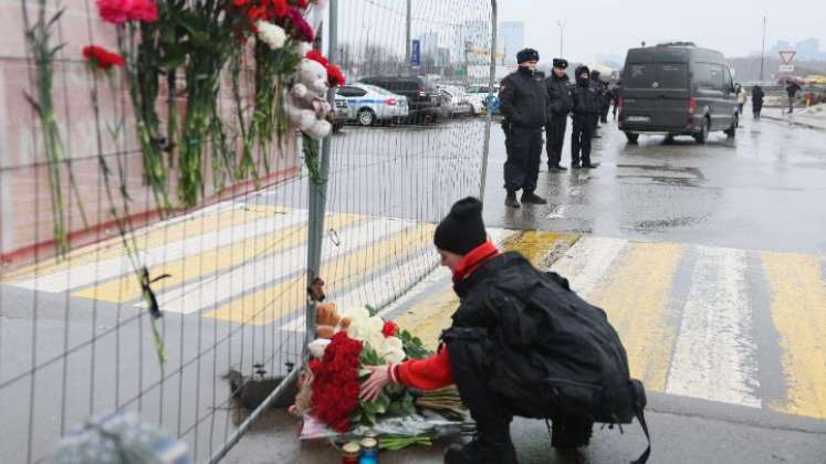Ofrendas florales-atentado terrorista-Rusia