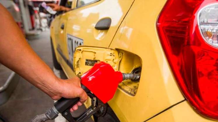 En el último año y medio, el precio de la gasolina subió casi el doble./ Foto Archivo