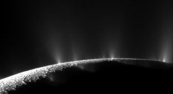 Luna-Saturno./ Foto: NASA-AFP 