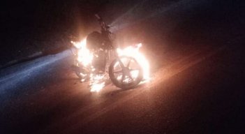 Moto quemada