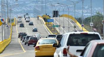 Paso por puentes internacionales Venezuela-Colombia/Foto archivo